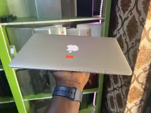 Laptop Apple MacBook Air 2015 4GB Intel Core I5 SSD 128GB
