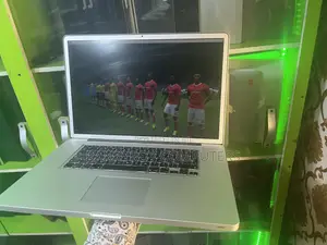 Laptop Apple MacBook Pro 2011 8GB Intel Core I7 HDD 320GB