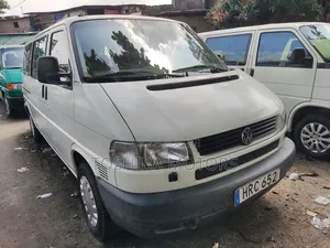 Volkswagen Transporter 2003 White