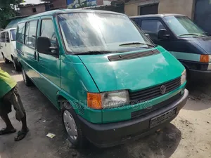 Volkswagen Transporter 2004 Green