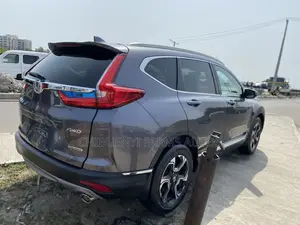 Honda CR-V Touring 4dr SUV AWD (1.5L 4cyl CVT) 2017 Gray