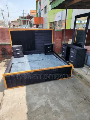 6x6 Bed With Dressing Mirror and Two Side Drawers