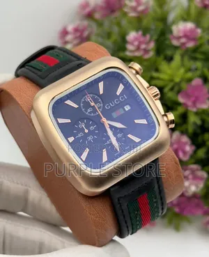 Gucci Men's Chronograph Black Leather Wristwatch
