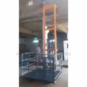 Engineering Hoist Type Goods Lift