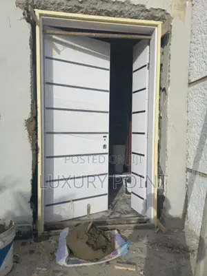 White Israeli Door 4ft Edition.
