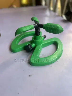 3 Finger Plastic Sprinkler