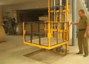Heavy Duty Pick Up Goods Elevator
