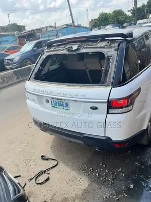 Range Sport 2018 Back Glass Available We Deliver and Install