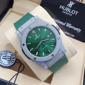 Luxury Hublot Classic Fusion Wristwatch for Men Automatic