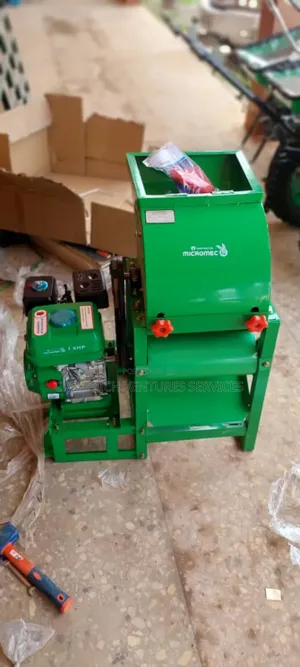 Corn Thresher / Peeler Machine