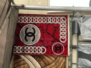 Centre Rug With Fluffy Furs for Bedroom