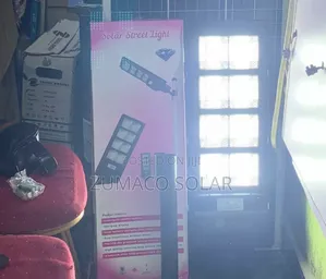 Quality Standard 800watts Solar Security Street Light