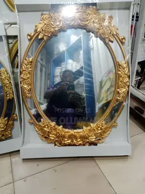 Royal Mirror