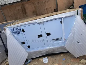 Heavy Duty Perkins Diesel Soundproof Generator Model Sp75kva