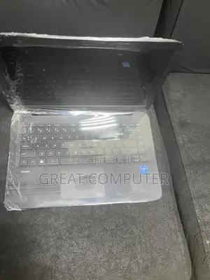 New Laptop HP Stream 11 Pro G4 EE 4GB Intel Celeron SSD 60GB