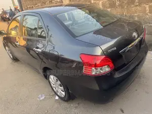 Toyota Yaris 2007 Gray