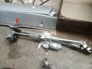Range Rover Evoque Engine Whiner for Front Windscreen