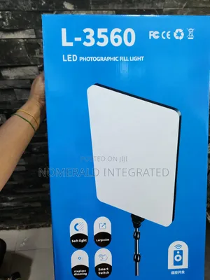 L-3560 Photographic Fill Light