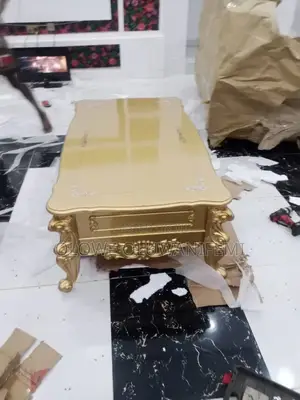 Imported Royal 4 Drawers Center Table With 2 Stools