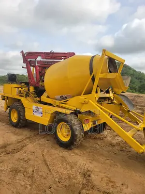 Slightly Used Mobile Self Loader Concrete Mixer