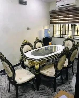 Royal Dining Set