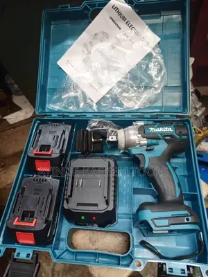 1/2 Makita Cordless Impact Wrench Machine