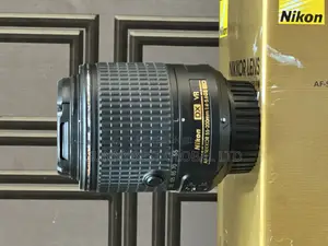 Nikon 55-200mm VR
