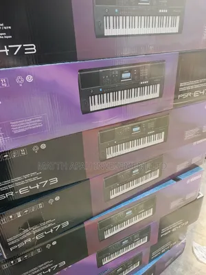 Yamaha PSR E473
