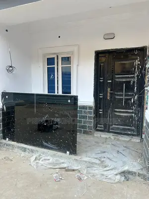 Furnished 2bdrm Block of Flats in Surulere for rent