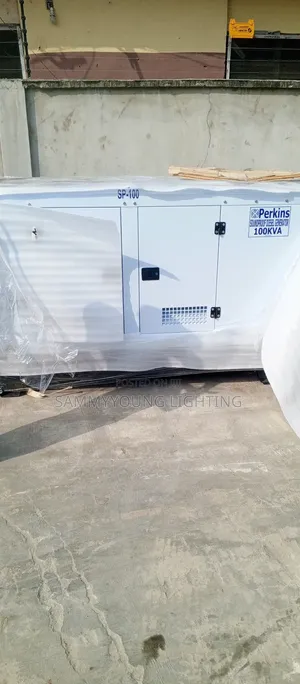 Perkins England 100KVA Soundproof Diesel Generator 100%Coppe