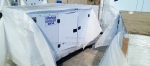 Perkins England 80KVA Soundproof Diesel Generator Pure Coppe