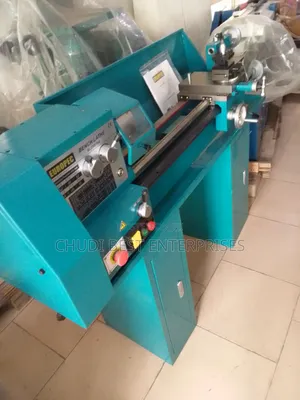 Lathe Machine 700mm