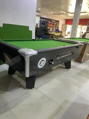 7ft Supermax British Coin and Marble