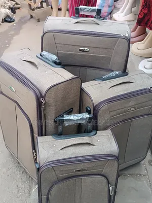 Set of 4 Plain Travelling Luggage Boxes