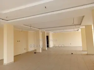 125sqm Shop/Office In A Brand New Plaza