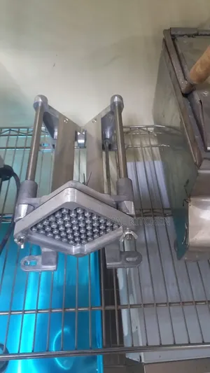 Potatoes Cutter