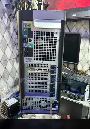 Desktop Computer Dell Precision 3000 32GB Intel Xeon HDD 1T