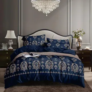 Beautiful Duvet, Bedspread With 4 Pillowcases