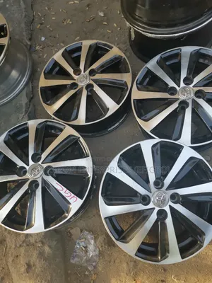 Toyota Yaris 15 Rim Follow Come