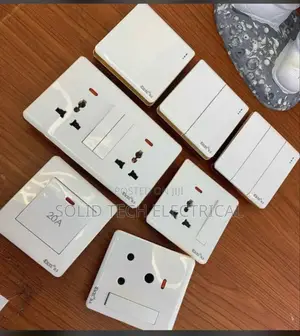 Crystal Switch and Sockets White