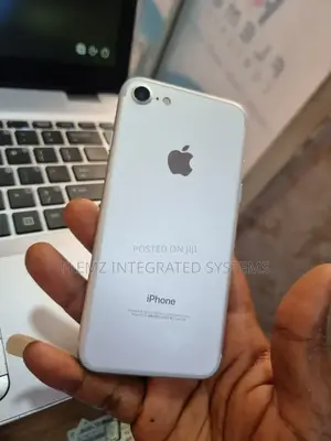 Apple iPhone 7 128 GB Silver