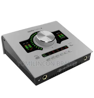 UAD Twin X Quad Gen2 Ess+