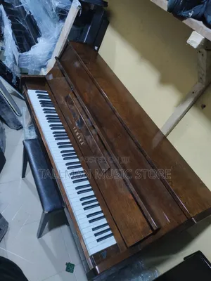 Yamaha Upright Piano 1995