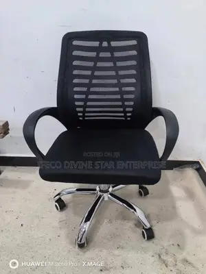 Quality Fabric Office Chair With Swivel
