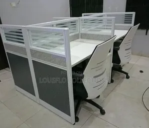 Quality 4 Seaters Workstation Office Table