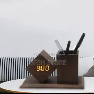 Wpoden Clock and Pen Holder