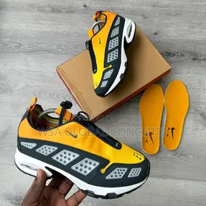 Nike Air Max SNDR Canyon Gold