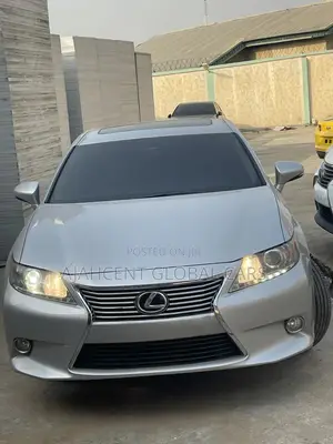 Lexus ES 2013 Silver