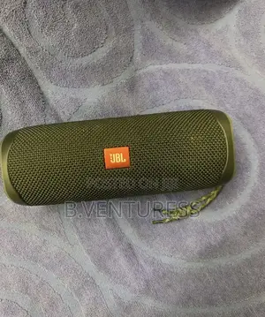 JBL FLIP 5 Bluetooth Speaker