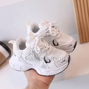 Latest Quality Unisex Sneakers